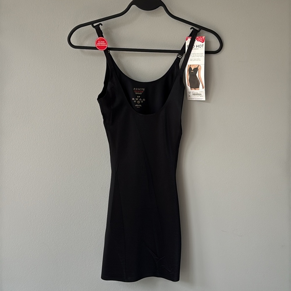 SPANX Assets Red Hot Label Scalloped Open-Bust Full Slip Black Super Shaper-Sml - Picture 4 of 10